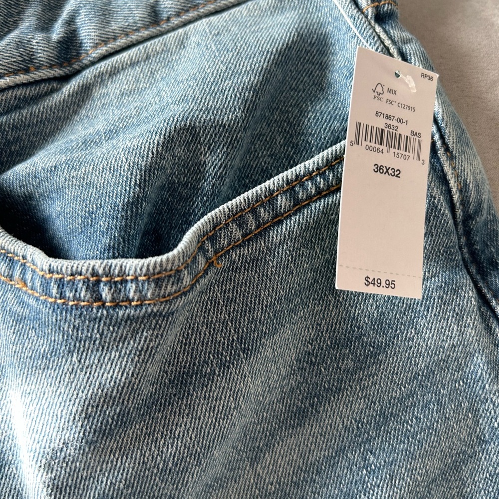 Gap straight jeans 36x32 - Picture 2 of 3